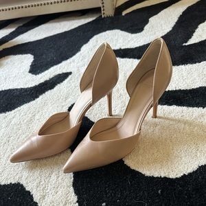 Light tan faux leather pump heels Marc Fisher LTD